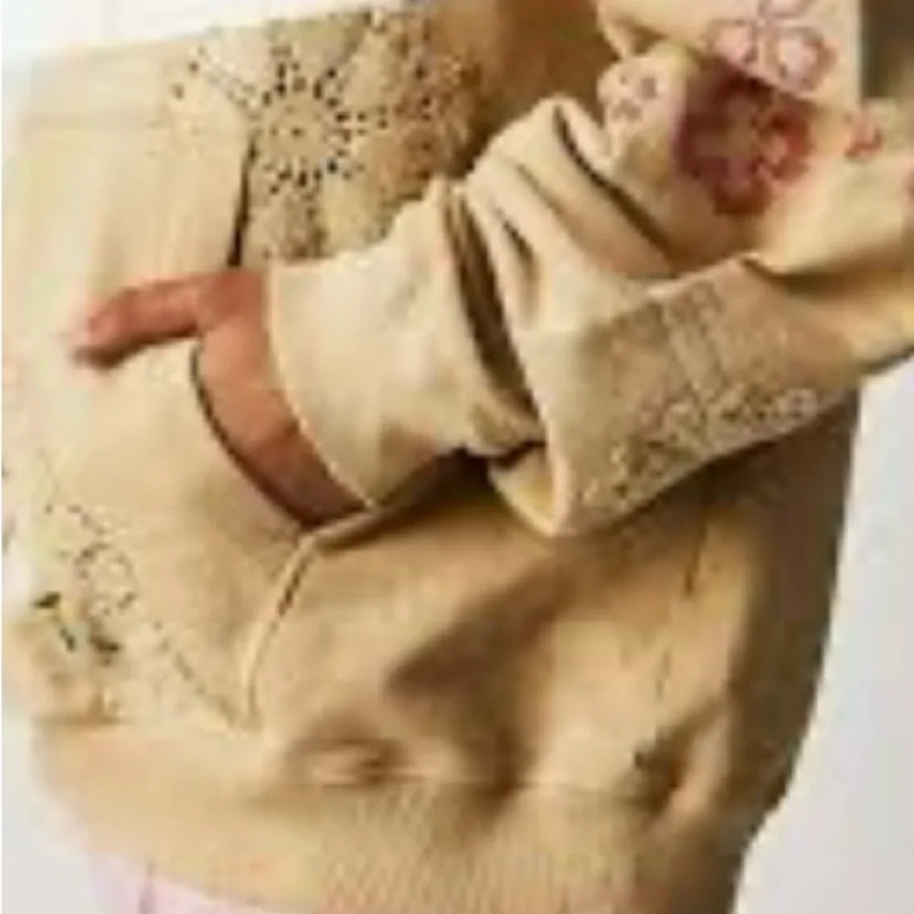 Free People GRAMS ATTIC SWEATSHIRT - Picture 11 of 16